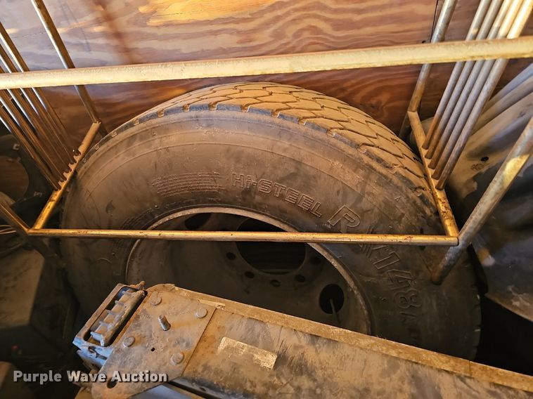 image for item DQ0189 Dry van trailer body