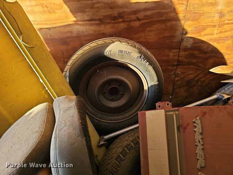 image for item DQ0189 Dry van trailer body