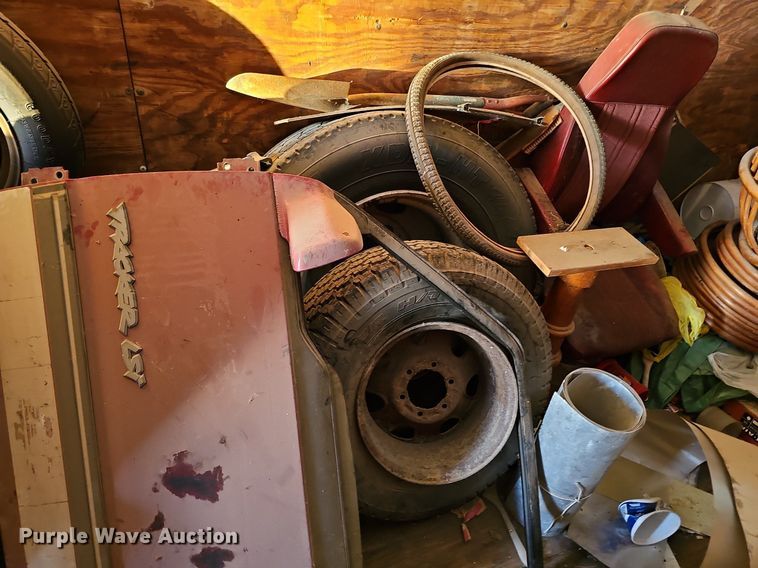 image for item DQ0189 Dry van trailer body