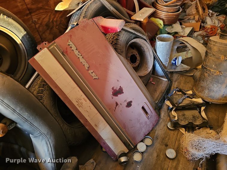 image for item DQ0189 Dry van trailer body