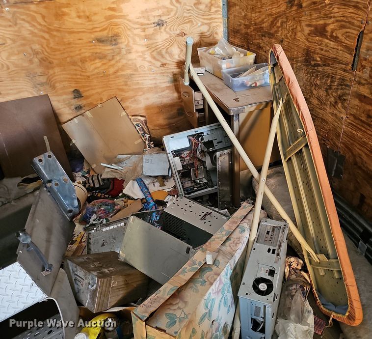 image for item DQ0189 Dry van trailer body