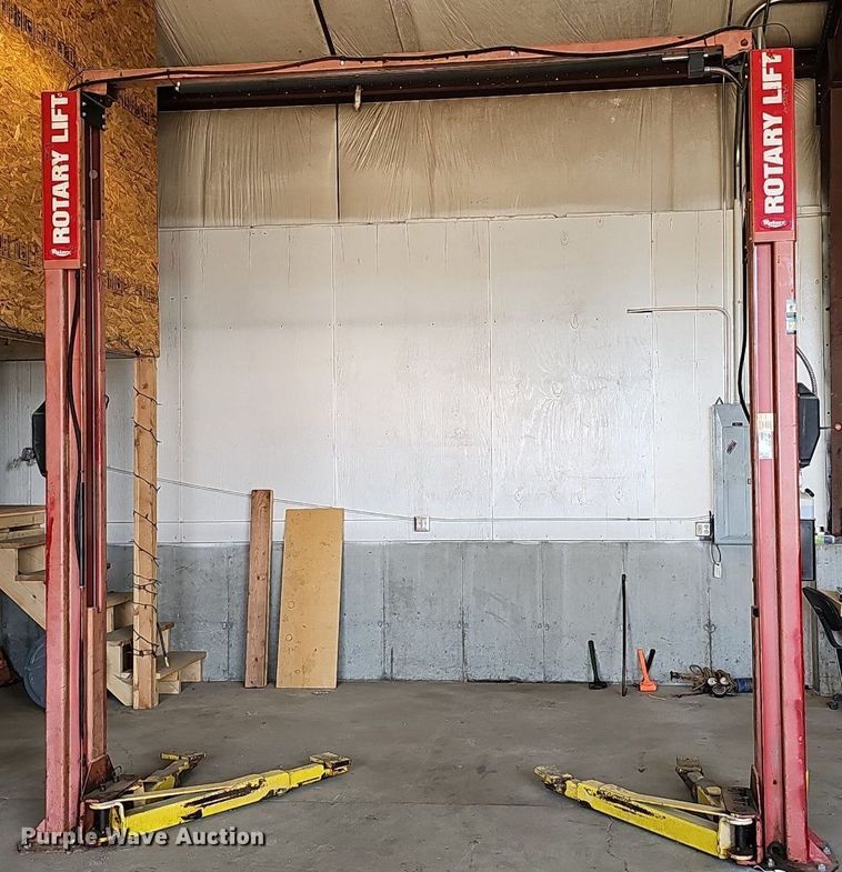 image for item DQ0193 Rotary lift  two post automotive lift