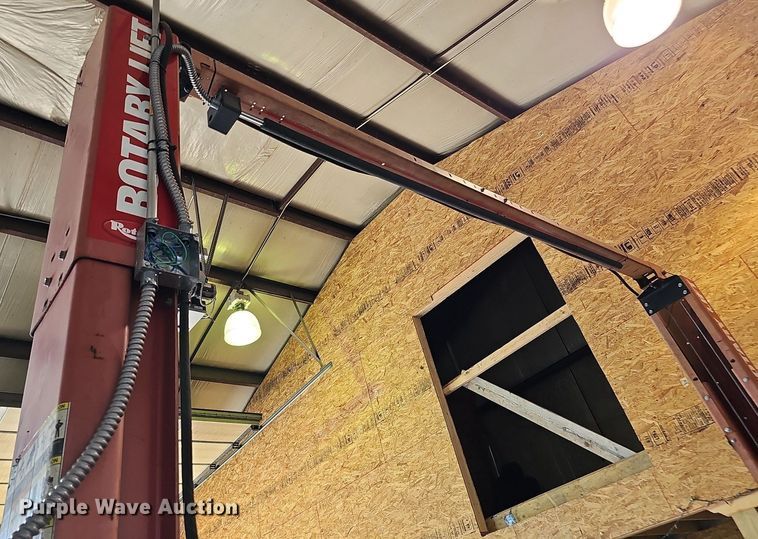 image for item DQ0193 Rotary lift  two post automotive lift