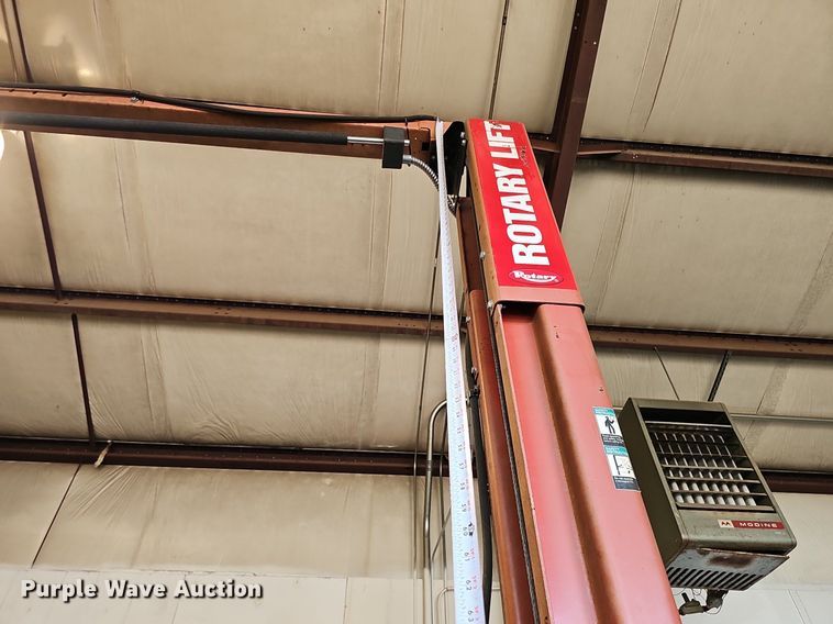 image for item DQ0193 Rotary lift  two post automotive lift