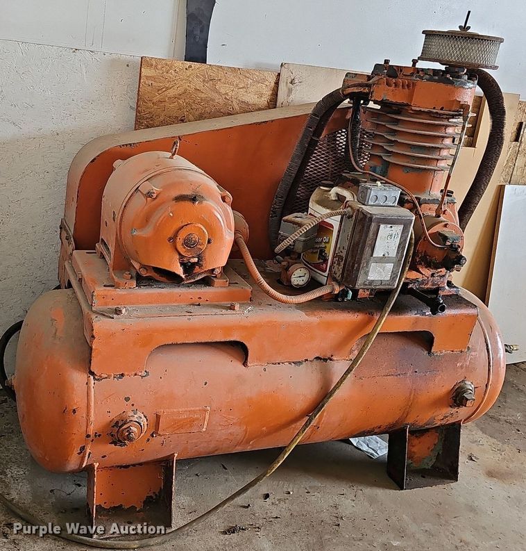 image for item DQ0194 1957 Buehler Tank and Welding Works  air compressor