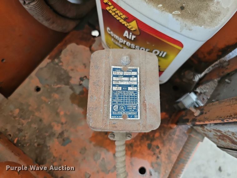 image for item DQ0194 1957 Buehler Tank and Welding Works  air compressor