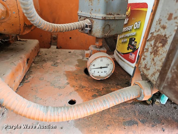 image for item DQ0194 1957 Buehler Tank and Welding Works  air compressor