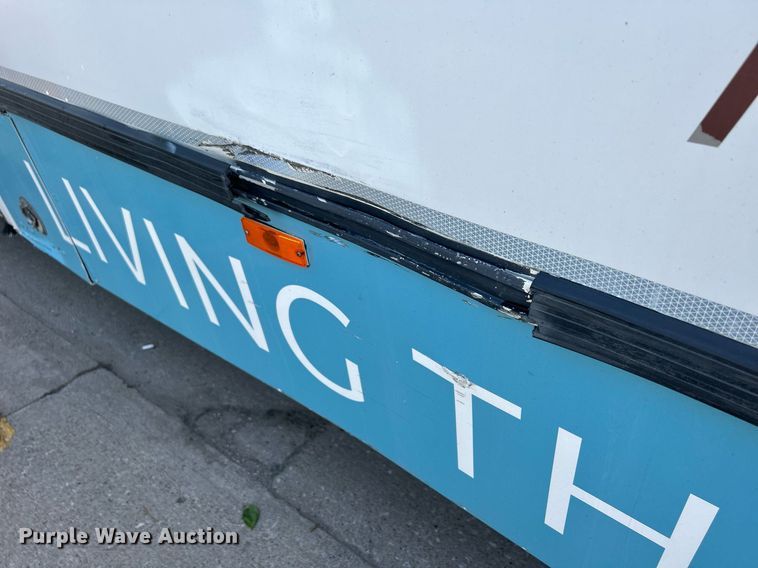 image for item DQ0878 1999 Gillig C12D102N4  bus