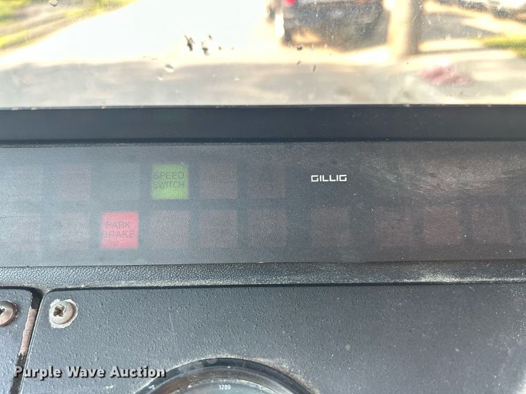 image for item DQ0878 1999 Gillig C12D102N4  bus