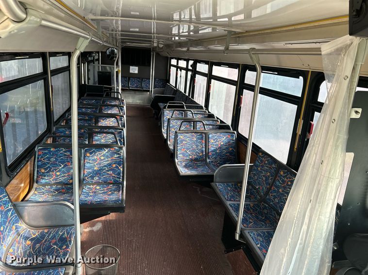 image for item DQ0878 1999 Gillig C12D102N4  bus