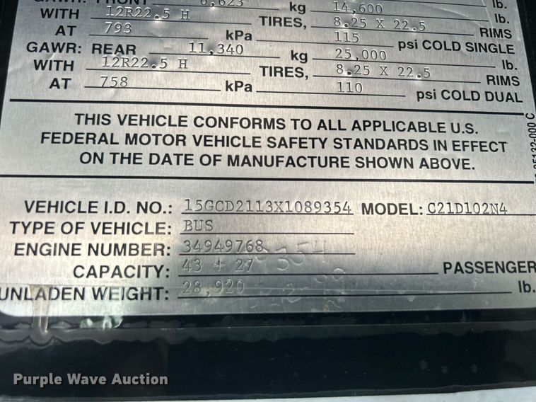 image for item DQ0878 1999 Gillig C12D102N4  bus