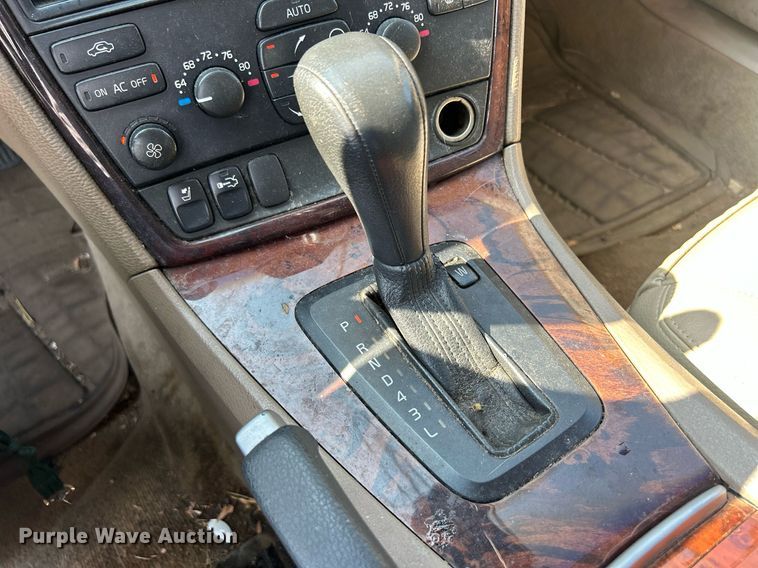 image for item DQ0880 2007 Volvo S60