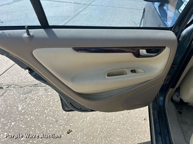 image for item DQ0880 2007 Volvo S60