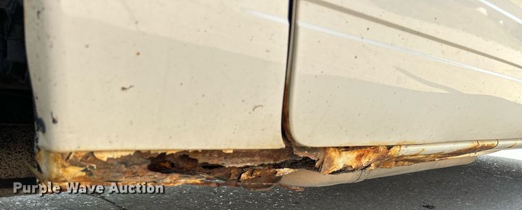 image for item DQ0882 2007 Chrysler Town and County  van