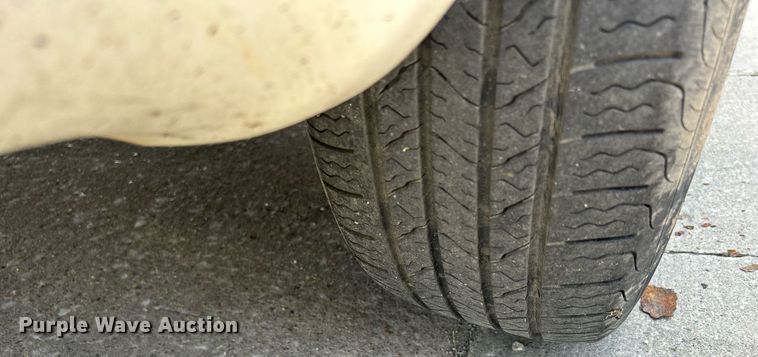 image for item DQ0882 2007 Chrysler Town and County  van