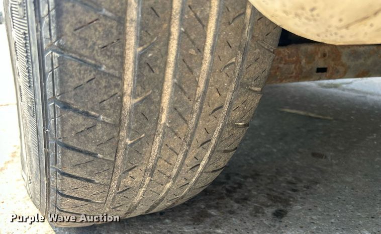 image for item DQ0882 2007 Chrysler Town and County  van