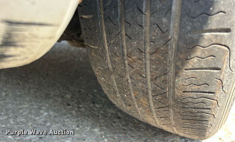 image for item DQ0882 2007 Chrysler Town and County  van