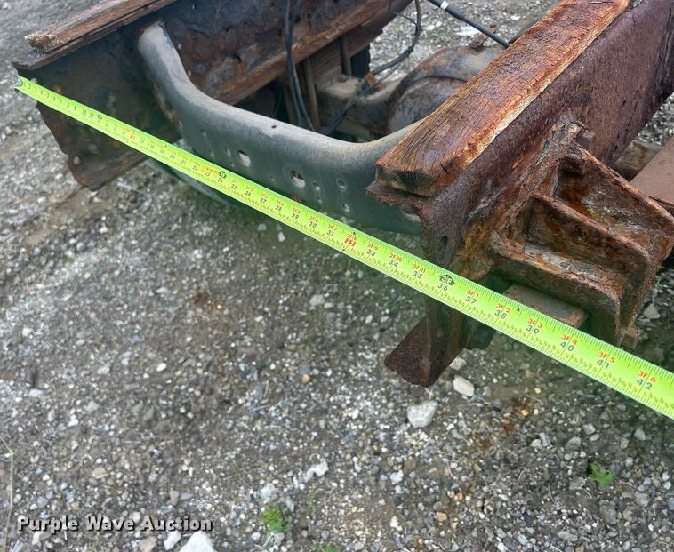 image for item DQ0901 2004 International 4300  truck cab and chassis