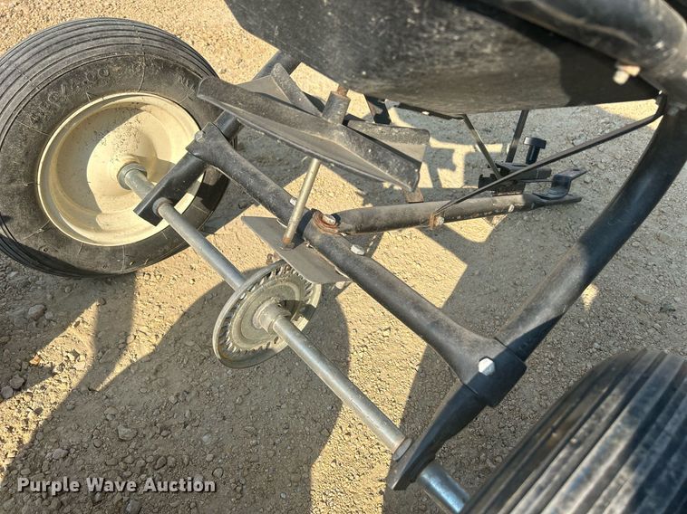 image for item DQ0906 (4) pieces of ag equipment