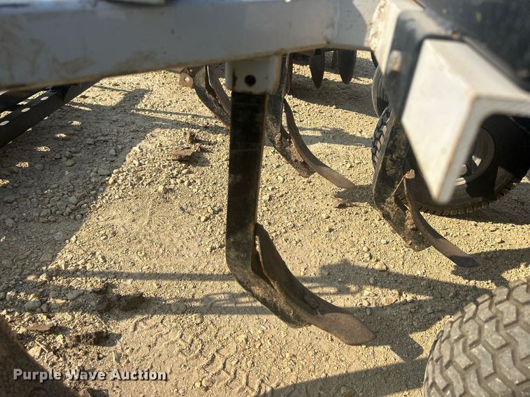 image for item DQ0906 (4) pieces of ag equipment