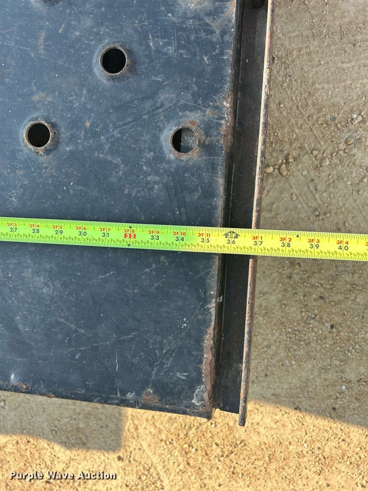 image for item DQ0907 2002 U.S. Cargo USE08518TA3  utility trailer