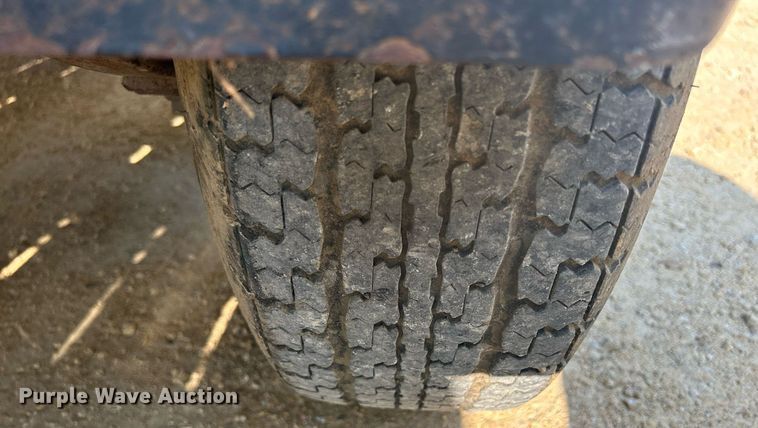 image for item DQ0907 2002 U.S. Cargo USE08518TA3  utility trailer