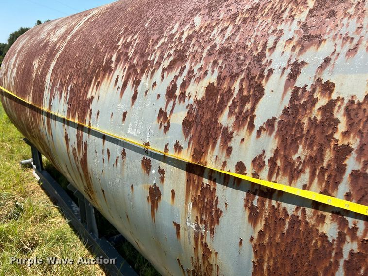 image for item DQ2155 Fuel tank