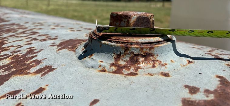 image for item DQ2155 Fuel tank