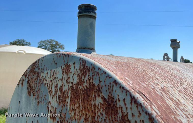 image for item DQ2155 Fuel tank