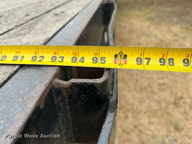 image for item DQ2175 2015 International DuraStar 4300  flatbed truck