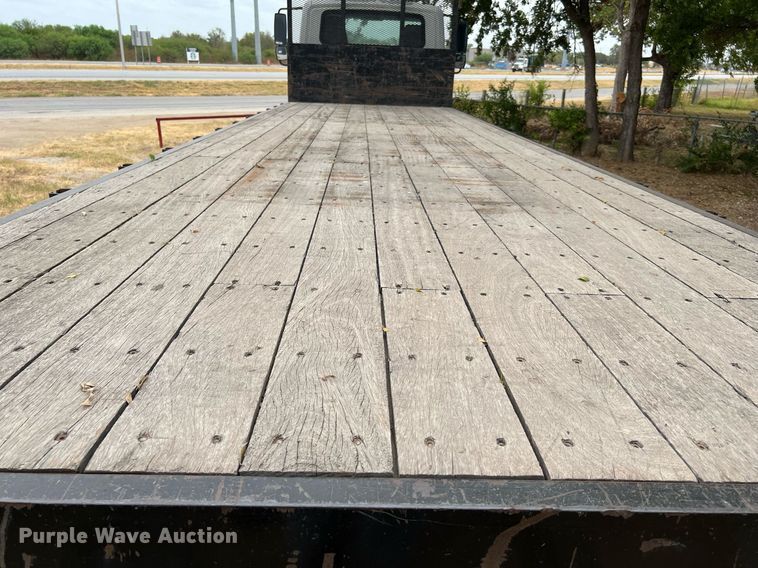 image for item DQ2175 2015 International DuraStar 4300  flatbed truck