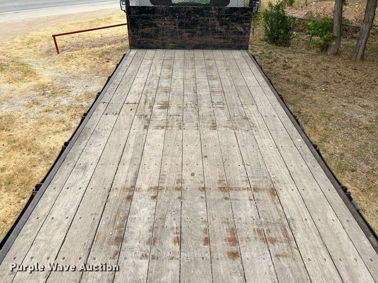 image for item DQ2175 2015 International DuraStar 4300  flatbed truck