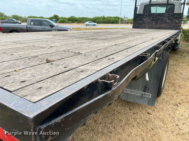 image for item DQ2175 2015 International DuraStar 4300  flatbed truck