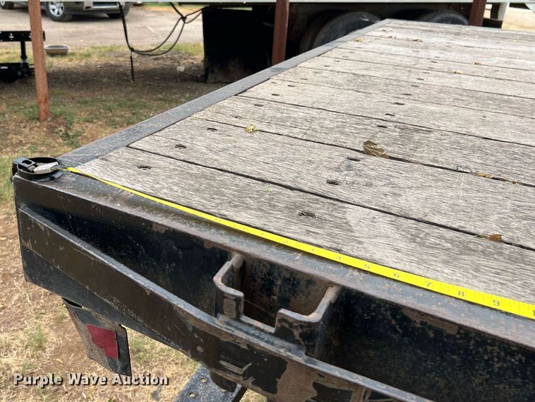 image for item DQ2175 2015 International DuraStar 4300  flatbed truck