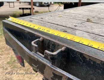 image for item DQ2175 2015 International DuraStar 4300  flatbed truck