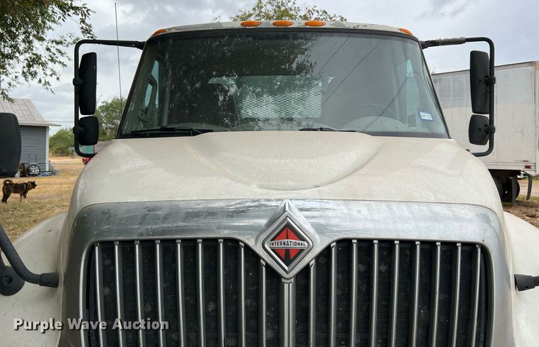 image for item DQ2175 2015 International DuraStar 4300  flatbed truck