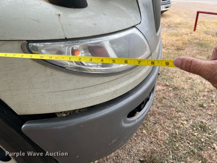 image for item DQ2175 2015 International DuraStar 4300  flatbed truck