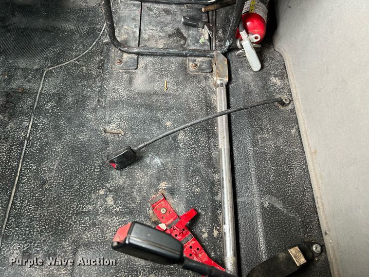 image for item DQ2175 2015 International DuraStar 4300  flatbed truck