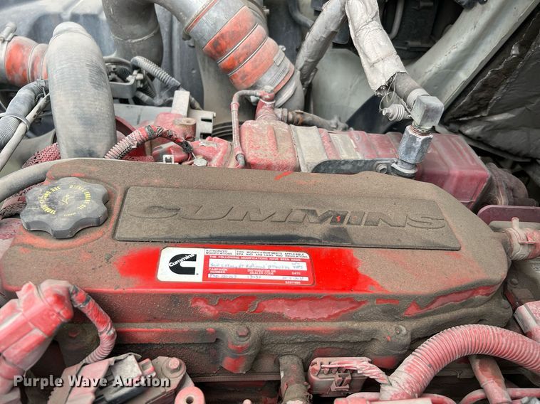 image for item DQ2175 2015 International DuraStar 4300  flatbed truck