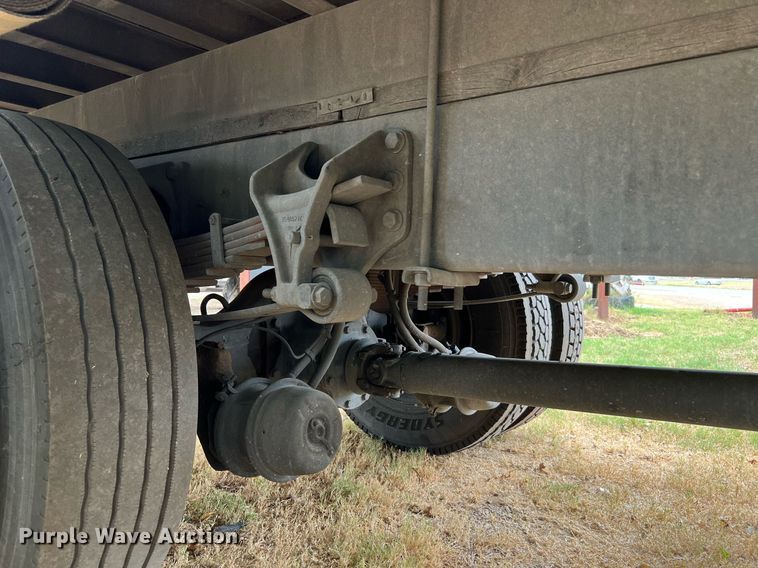 image for item DQ2175 2015 International DuraStar 4300  flatbed truck