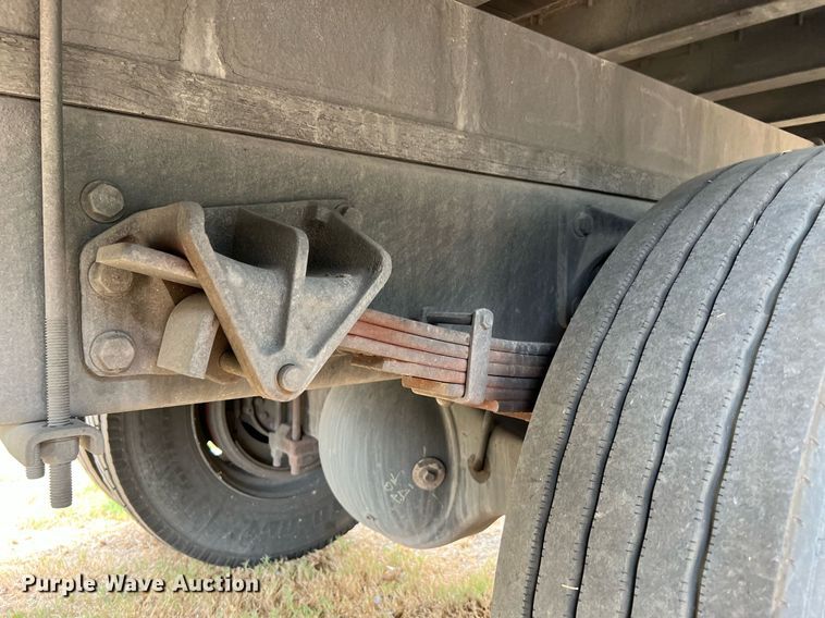 image for item DQ2175 2015 International DuraStar 4300  flatbed truck