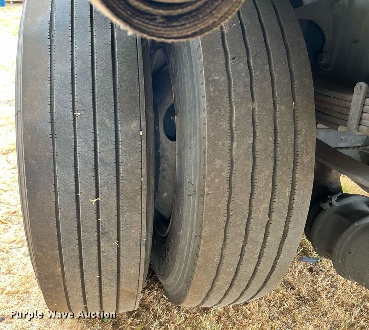 image for item DQ2175 2015 International DuraStar 4300  flatbed truck