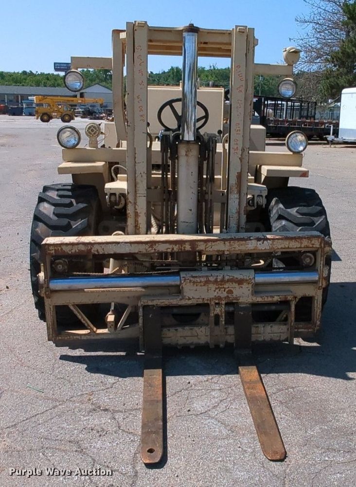 image for item DR6988 1981 Case M4K  forklift