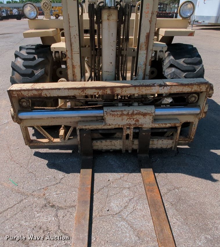 image for item DR6988 1981 Case M4K  forklift