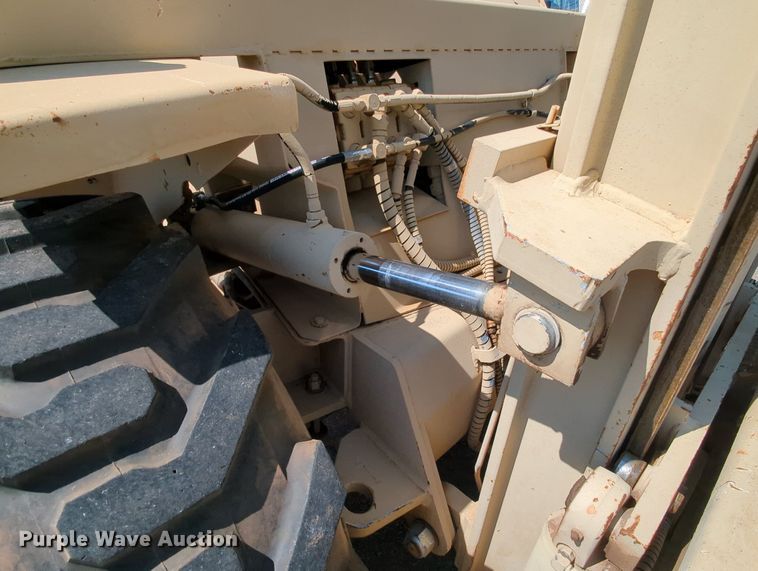 image for item DR6988 1981 Case M4K  forklift