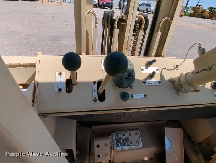 image for item DR6988 1981 Case M4K  forklift