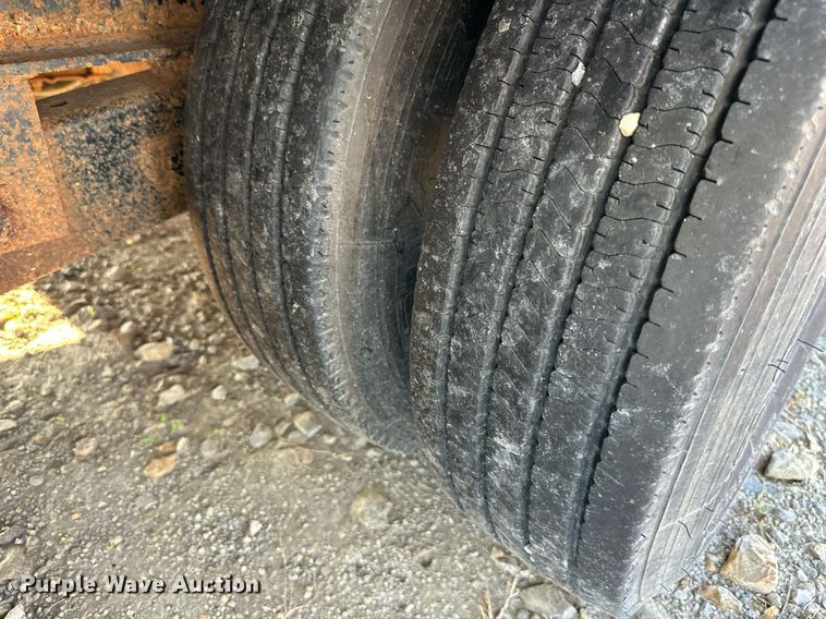 image for item DS2160 2013 Diamond T  equipment trailer