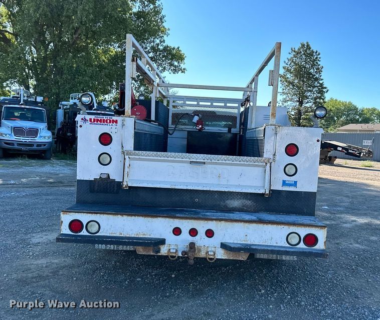 image for item DS2216 2017 Ford F450  utility / service truck