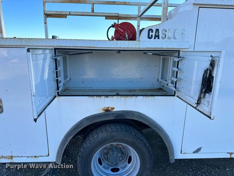 image for item DS2216 2017 Ford F450  utility / service truck