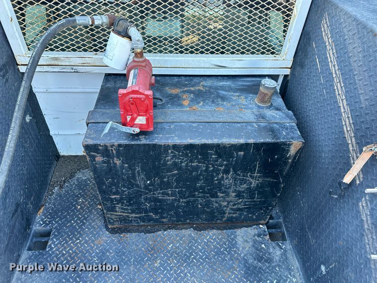 image for item DS2216 2017 Ford F450  utility / service truck